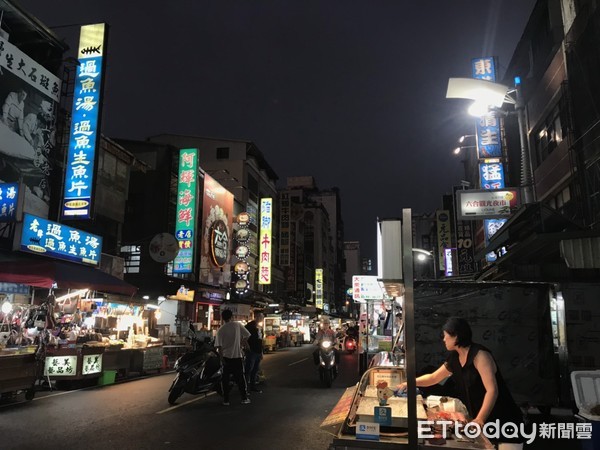 ▲高雄六合夜市現況        。（圖／記者洪靖宜攝）