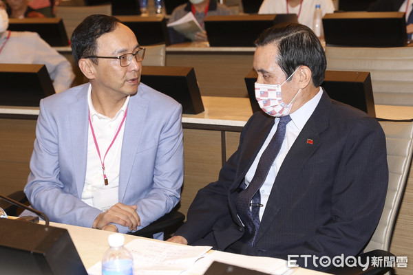 ▲▼馬習會五週年研討會-朱立倫,馬英九,吳敦義。(圖/記者黃克翔攝) ▲▼馬習會五週年研討會-朱立倫,馬英九,吳敦義。(圖/記者黃克翔攝)