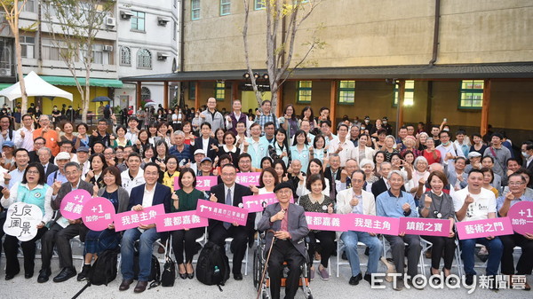 ▲▼ 畫都承傳 繼往開來 藝術從嘉義市出發嘉義市立美術館開幕 。(圖/記者翁伊森翻攝) ▲▼ 畫都承傳 繼往開來 藝術從嘉義市出發嘉義市立美術館開幕 。(圖/記者翁伊森翻攝)