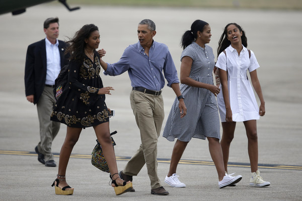▲美前總統歐巴馬一家2016年前往麻州度假，將搭乘空軍一號返回華府。（圖／達志影像／美聯社）