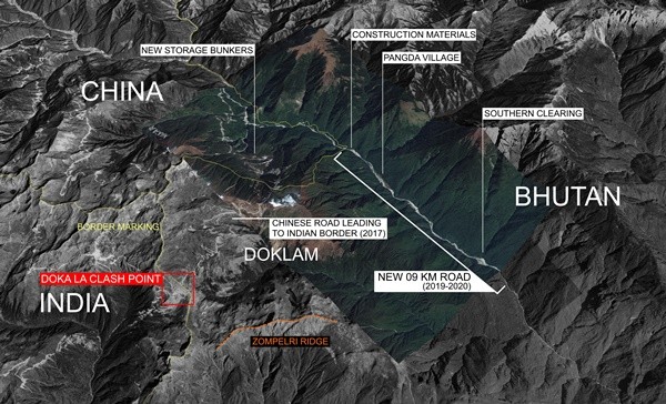 ▲中國似乎在與印度、不丹的邊境建設工程。（圖／翻攝Maxar Technologies, Google Earth）