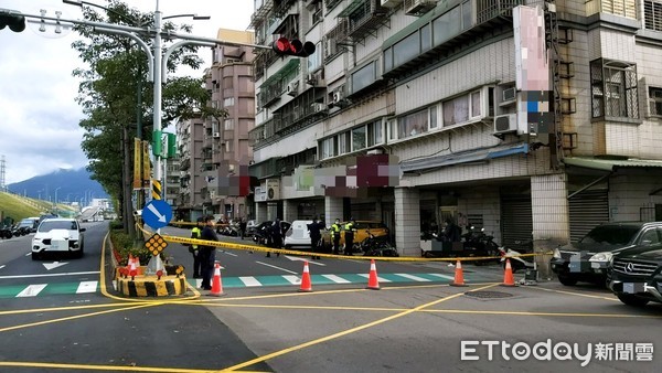 ▲▼蘆洲環堤大道29日上午，1名女騎士車禍身亡。（圖／記者陳以昇翻攝）