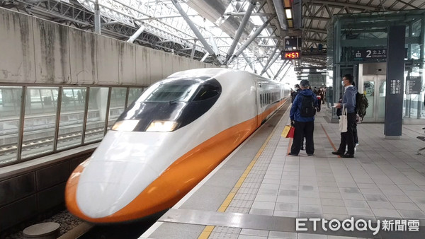 ▲高鐵宣布12月20日加開一班全車自由座北上列車。（圖／記者姜國輝攝）