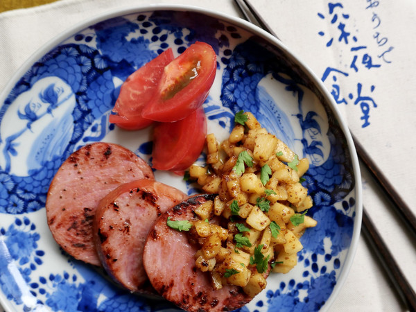 ▲▼《我家就是深夜食堂》請4位日本料理達人,打造漫畫中療癒食譜。(圖/新經典文化) ▲▼《我家就是深夜食堂》請4位日本料理達人,打造漫畫中療癒食譜。(圖/新經典文化)