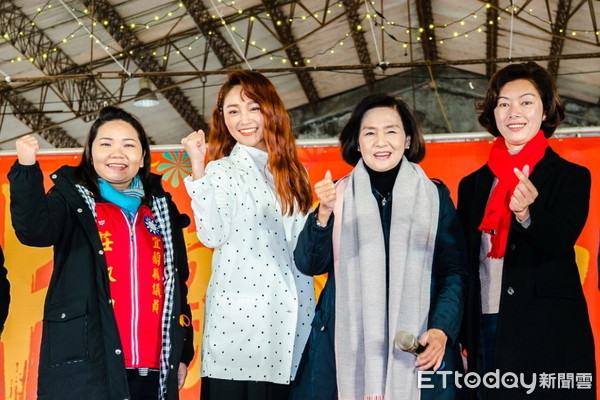 ▲▼2021歡樂宜蘭年「情定宜蘭年」,宜蘭縣長林姿妙要讓愛侶們在西洋情人節情歌對唱賽浪漫。(圖/記者游芳男翻攝,下同) ▲▼2021歡樂宜蘭年「情定宜蘭年」,宜蘭縣長林姿妙要讓愛侶們在西洋情人節情歌對唱賽浪漫。(圖/記者游芳男翻攝,下同)