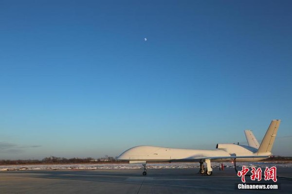 ▲▼中國WJ-700無人機首飛成功，具備空對面精確打擊作戰能力。（圖／取自中新社）