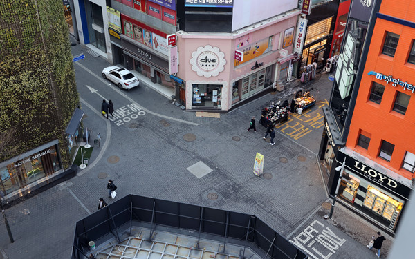 ▲▼南韓解禁咖啡廳營業限制，圖為首爾明洞。（圖／達志影像）