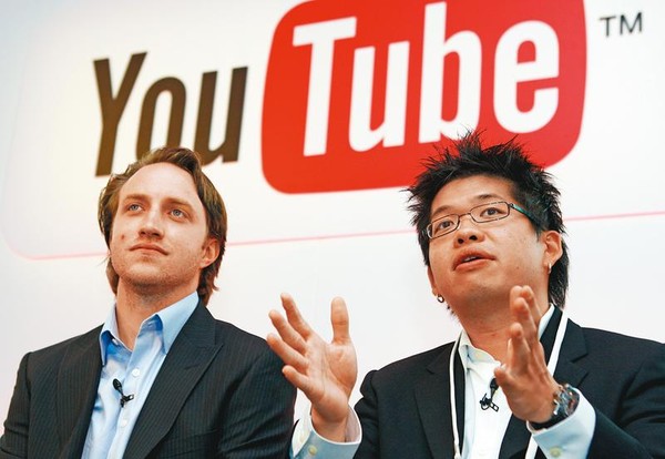 陳士駿（右）以16.5億美元高價出售YouTube，只花1年多寫下矽谷車庫創業傳奇。他曾用「瘋子」來形容那時日以繼夜的瘋狂工作。（達志影像）