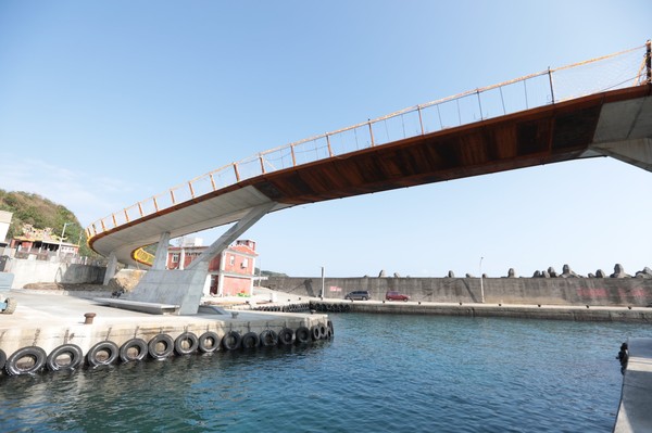 ▲基隆望海跨海景觀橋預計3月初完工。（圖／基隆市政府提供）
