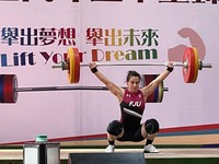 ▲全國青年盃舉重錦標賽，郭婞淳抓舉107公斤破全國紀錄。（圖／記者路皓惟攝）