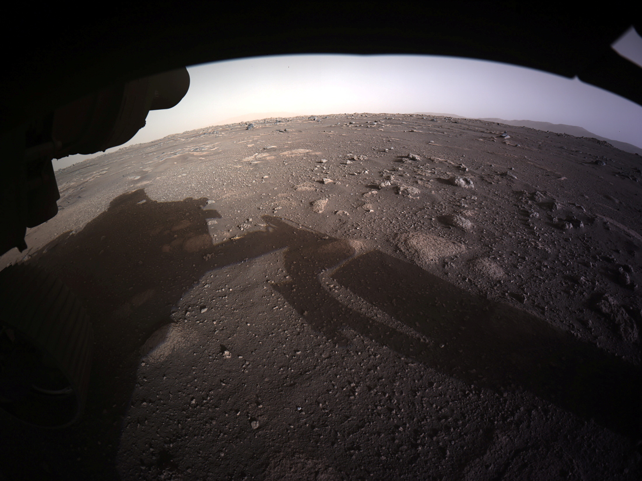 ▲▼ 毅力號登陸火星，NASA公布首批彩色照。（圖／路透）