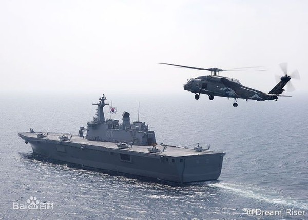 ▲南韓兩棲攻擊艦獨島號及其艦載直升機。（圖／翻攝百度百科）