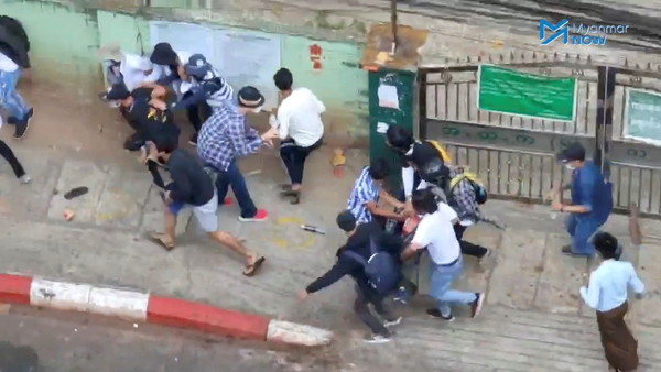 ▲▼ 緬甸反政變抗爭28日再傳警方開槍，至少2死。（圖／路透）