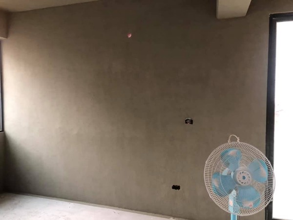 ▲▼油漆師傅30坪報55K!12天完工跑下一場 他問場次傻了:缺人嗎。(圖/翻攝爆廢公社二館) ▲▼油漆師傅30坪報55K!12天完工跑下一場 他問場次傻了:缺人嗎。(圖/翻攝爆廢公社二館)