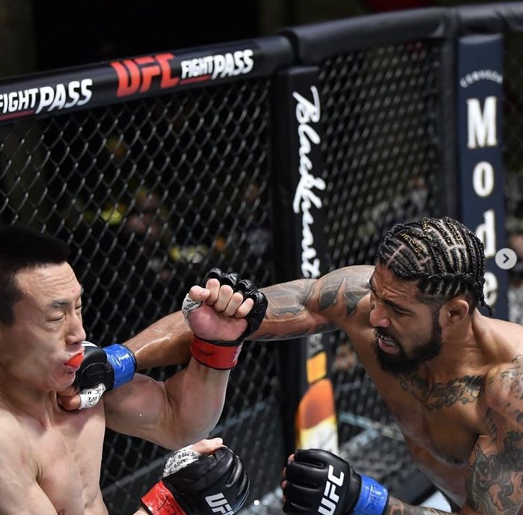 ▲▼中國「一拳超人」UFC首吞敗仗！　第一回合被擊中下巴直接KO。（圖／翻攝自Instagram「maxpaingriffin」）