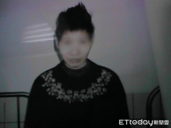 ▲台南市麻豆分局尋人高手巡佐吳孟宇,花3年的時間比對相關資料,終於查出24年前離家被宣告死亡的吳婦身分,助她與兄長見面團圓。(圖/記者林悅翻攝,下同) ▲台南市麻豆分局尋人高手巡佐吳孟宇,花3年的時間比對相關資料,終於查出24年前離家被宣告死亡的吳婦身分,助她與兄長見面團圓。(圖/記者林悅翻攝,下同)