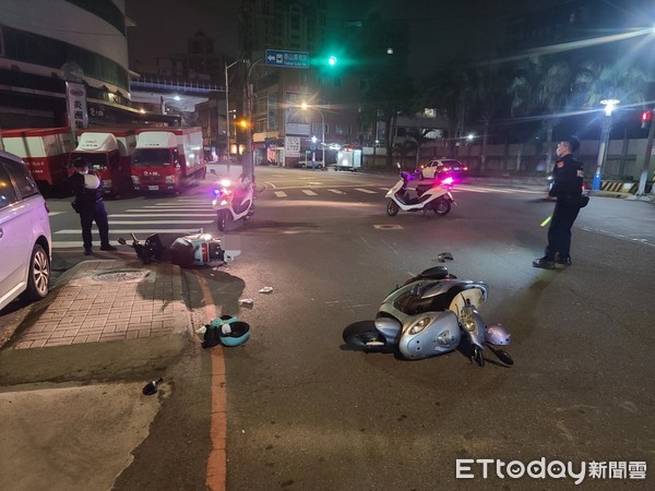 ▲▼新北嚴重車禍,女騎士恐成植物人。(圖/記者陳以昇翻攝) ▲▼新北嚴重車禍,女騎士恐成植物人。(圖/記者陳以昇翻攝)