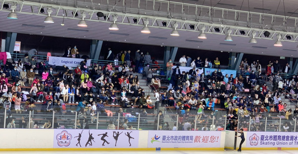 ▲台北市青年盃滑冰，兩天共計達2700人創新高紀錄，首創家庭娛樂組與道具秀。（圖／大會提供）