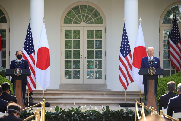 ▲▼美國總統拜登與日本首相菅義偉在白宮舉行峰會，會後聯合聲明談及台灣。（圖／路透）