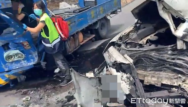 ▲彰化嚴重車禍。(圖/記者鄧木卿翻攝) ▲彰化嚴重車禍。(圖/記者鄧木卿翻攝)