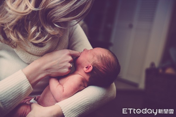 ▲母親節檢視保障，金管會給3建議。（示意圖／取自免費圖庫Pixabay）
