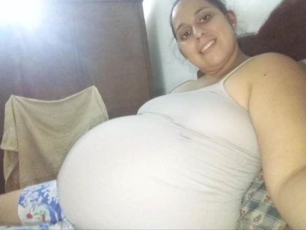 ▲▼阿根廷30歲媽媽在哺乳時猝死，意外壓死了女兒。（圖／翻攝自Facebook／Mariana Ojeda）