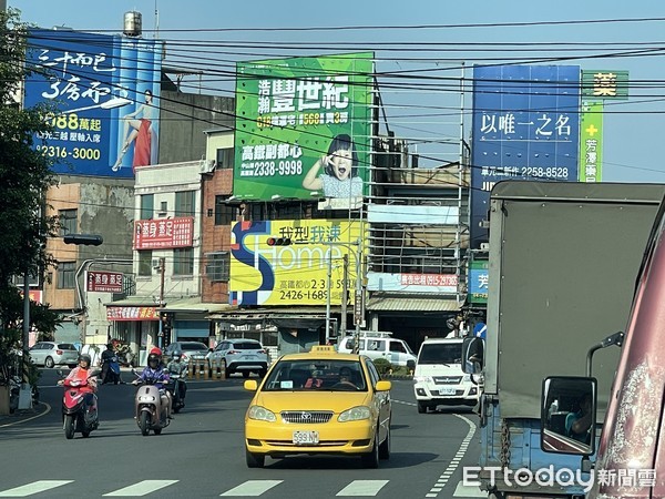 ▲▼烏日高鐵周邊房市。（圖／記者陳筱惠攝）