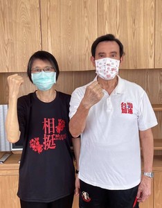 作家看完聲明：我寧願相信周美青　朝夕相處最清楚馬英九精神狀態