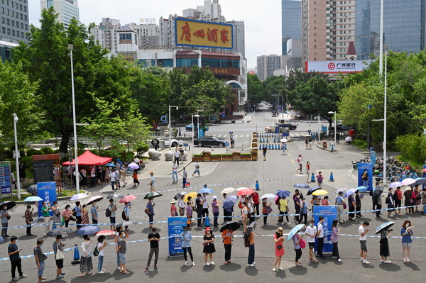 ▲▼新冠肺炎,廣東,廣州,核酸檢測。（圖／路透社）