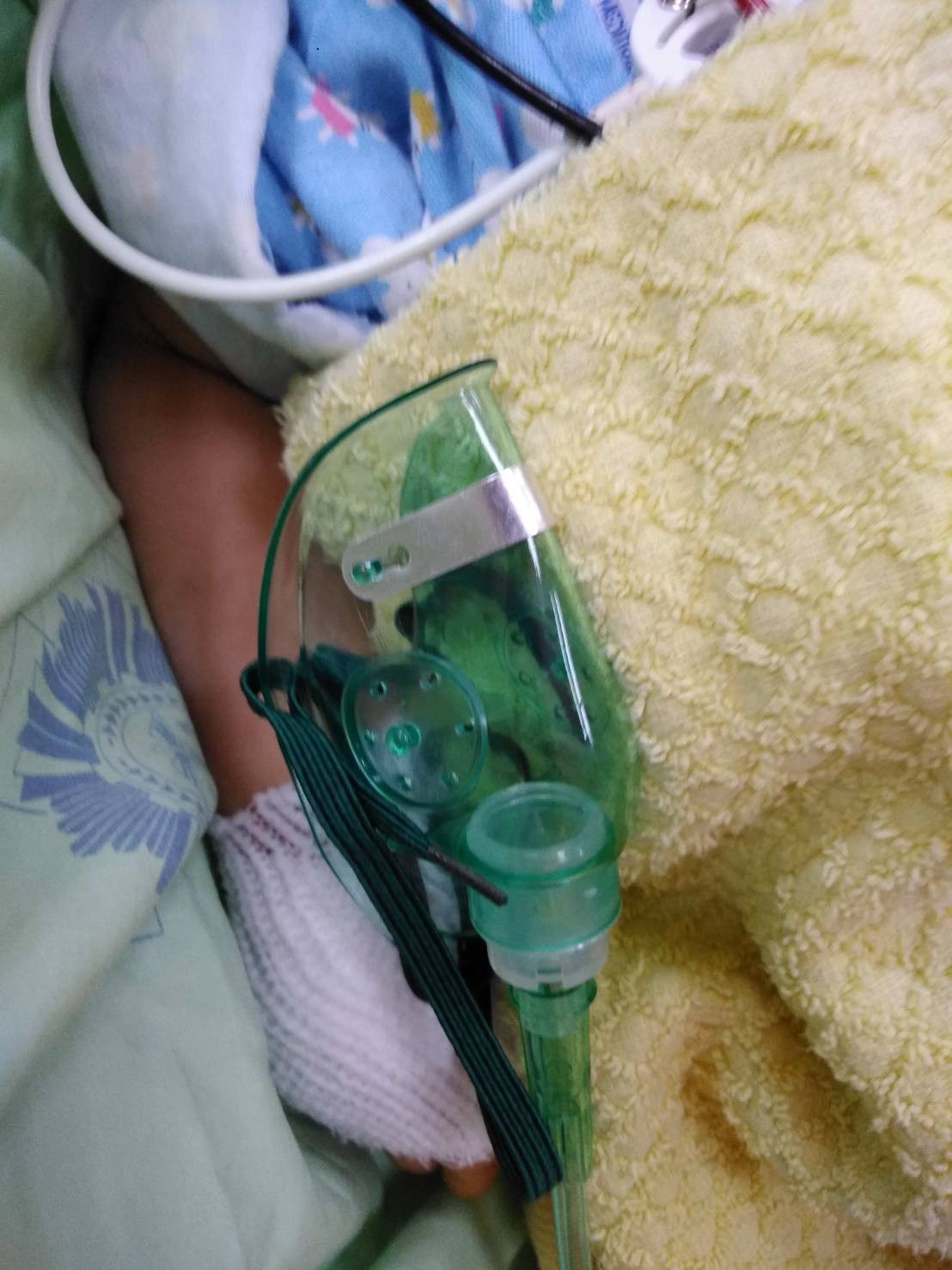 ▲陪不了2歲雙胞胎兒手術,女醫檢師躲廁所哭完繼續工作12小時。(圖/院方提供) ▲陪不了2歲雙胞胎兒手術,女醫檢師躲廁所哭完繼續工作12小時。(圖/院方提供)