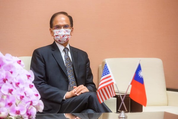 ▲▼立法院長游錫堃感謝美國捐贈台灣250萬劑疫苗。（圖／游錫堃辦公室提供）