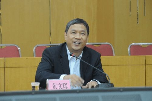 ▲57歲的黃文輝任廈門代理市長。（圖／翻攝中國新聞週刊）