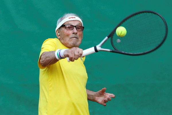 ▲▼全球最高齡網球選手，烏克蘭97歲斯坦尼斯拉夫斯基（Leonid Stanislavskyi）。（圖／路透）