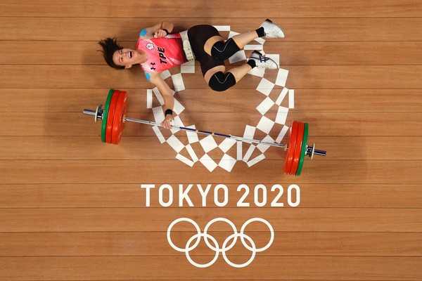 ▲▼「舉重女神」郭婞淳在東京奧運舉重女子59公斤量級拿下金牌。（圖／路透）