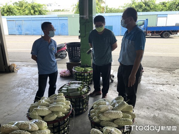 ▲台東果菜批發市場維持3級警戒相關施實措施。（圖／記者楊漢聲翻攝）