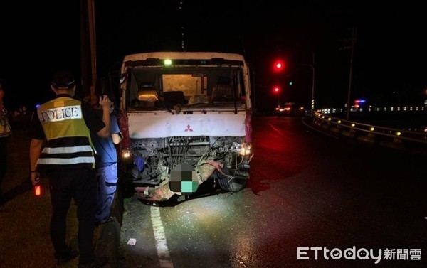 ▲▼快訊／台東資源回收車遭追撞！（圖／記者楊漢聲翻攝）