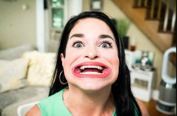 ▲▼ 美國TikTok網紅薩曼莎（Samantha Ramsdell）獲金氏世界紀錄認證成為全球嘴巴最大女性。（圖／翻攝金氏世界紀錄、TikTok@samramsdell5）