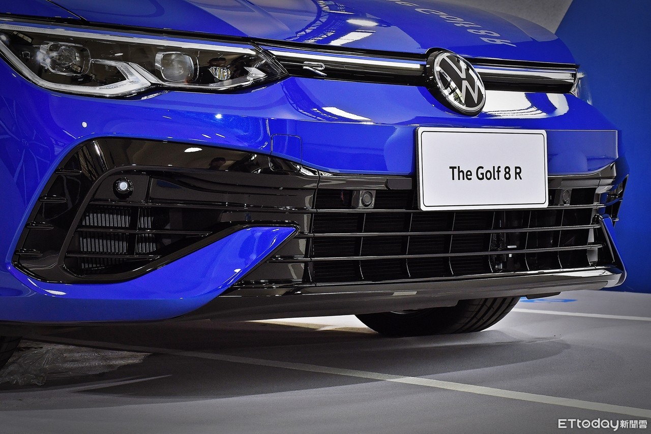 福斯最強性能鋼砲Golf R「195.8萬元」開放預售　旅行車型全球同步導入（圖／記者游鎧丞攝）