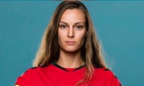 ▲前阿富汗女足隊長莫巴雷茲要求FIFA救她的前隊友。(圖/翻攝自推特) ▲前阿富汗女足隊長莫巴雷茲要求FIFA救她的前隊友。(圖/翻攝自推特)