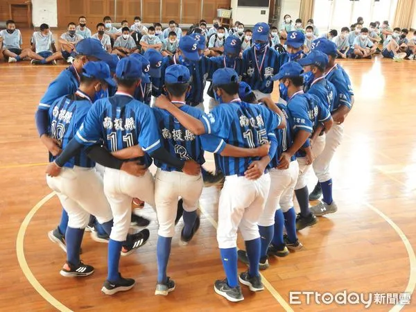 ▲中興國中棒球隊勇奪金龍盃銀牌,將再戰立德盃青少棒全國大賽。(圖/南投縣政府提供)