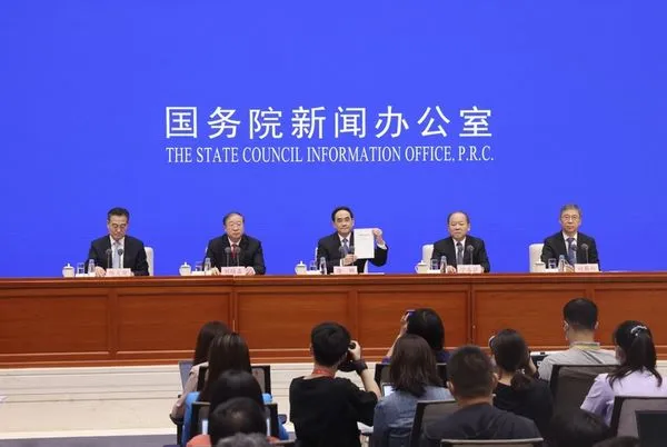 ▲大陸國務院新聞辦發表《中國的全面小康》白皮書。(圖/翻攝自新華社)