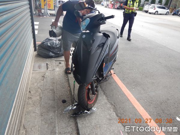 ▲▼ 台中大里機車車禍 。(圖/民眾提供)