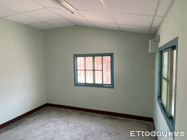 ▲台南市「有情有疼心ㄟ厝」房屋修繕服務,參加「2021專案管理」大獎,領軍參賽的勞工局王鑫基局長亦獲得「2021十大傑出專案經理」優選之殊榮,3日仍持續愛心修繕。(圖/記者林悅翻攝,下同)