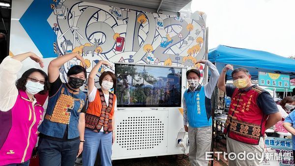 ▲公路總局最新高科技數位行動監理車「 變形金剛」開到屏東來義             。（圖／記者陳崑福翻攝，以下同）