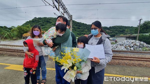 ▲▼      普悠瑪將滿三年，罹難者家屬重返現場追思       。（圖／記者游芳男翻攝）