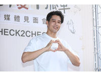 ▲胡宇威出席「浪愛找到家 有愛不孤單」公益活動。（圖／記者林敬旻攝）