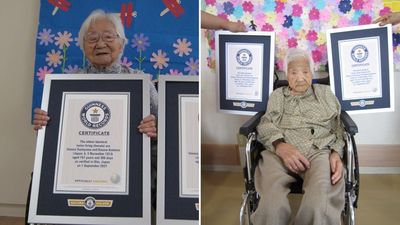 日107歲姊妹「相約活到打破紀錄」成最長壽雙胞胎　姊姊領獎感動落淚