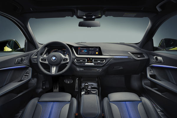 ▲2022 BMW M135i xDrive新年式小改款內容。（圖／翻攝自BMW）