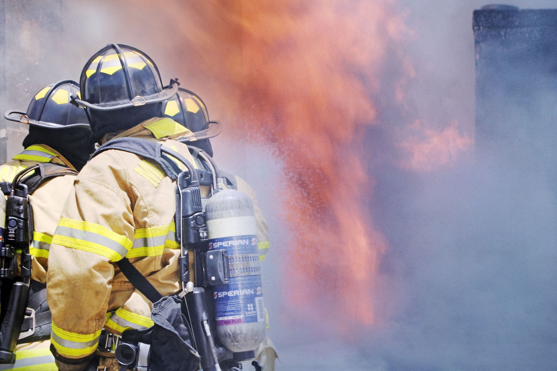 ▲消防員上班滅火，下班也「滅火」。（圖／取自免費圖庫pixabay）