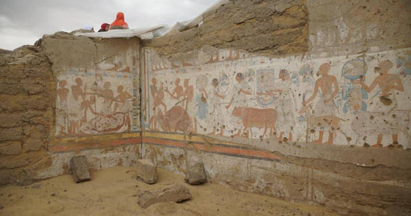 考古團隊發現法老拉美西斯二世執政時期首席財政官的墓穴。（圖／翻攝自埃及旅遊及文物部）